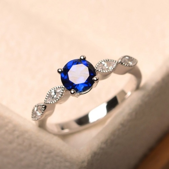 Jewelry - 925 Sterling Silver Blue Sapphire Ring